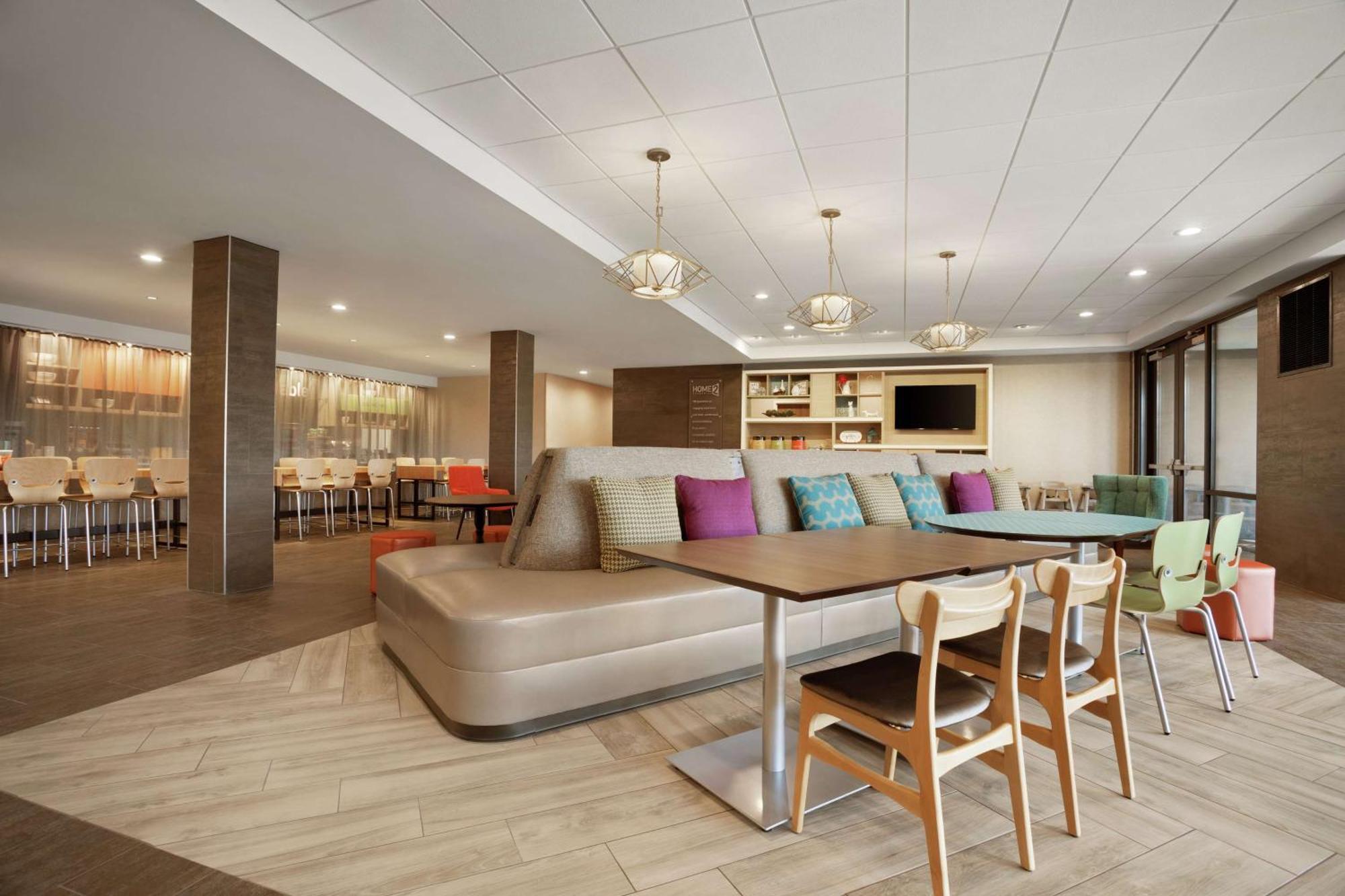 Home2 Suites By Hilton Warminster Horsham Екстер'єр фото